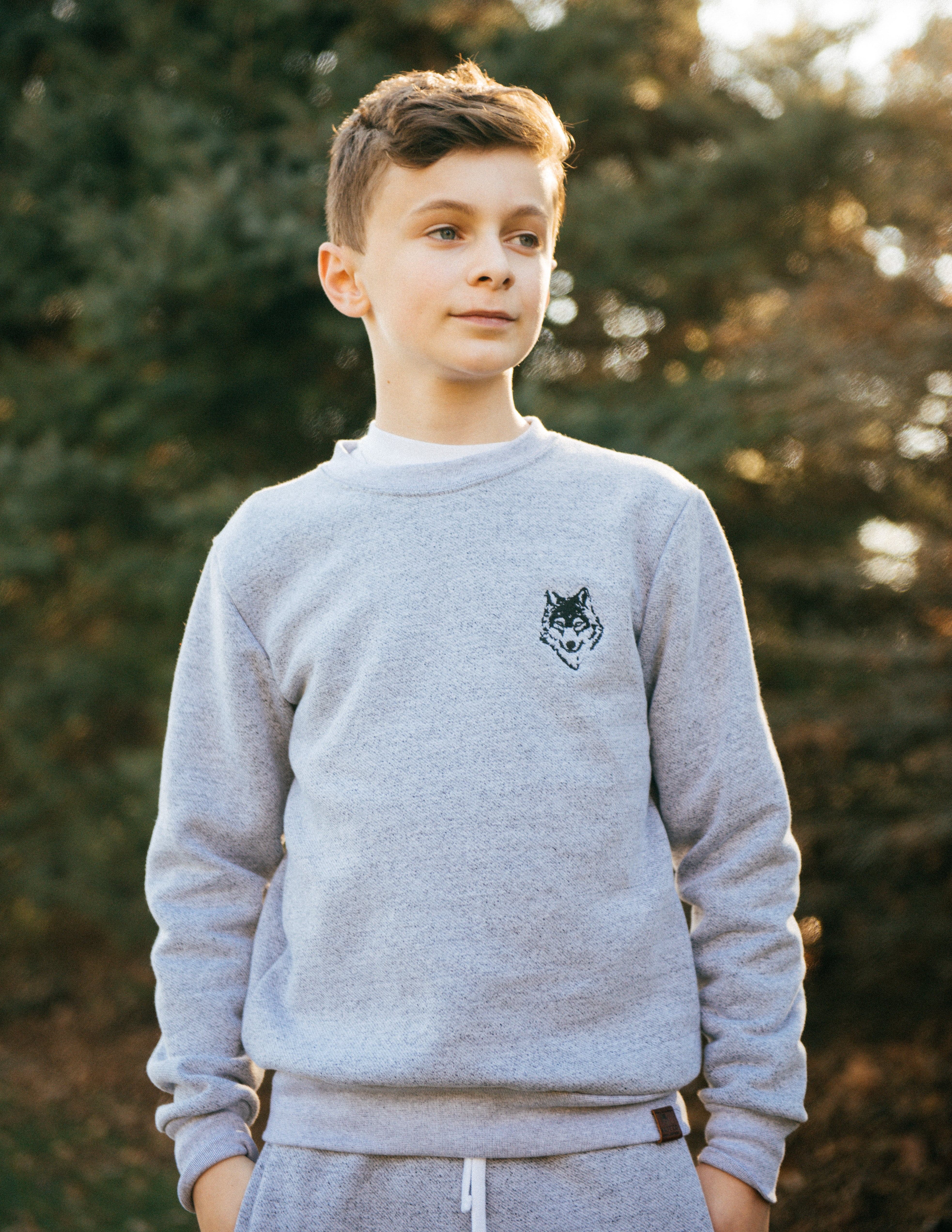 Wolfe Cubs Marled White Crewneck - Threshold Coffee