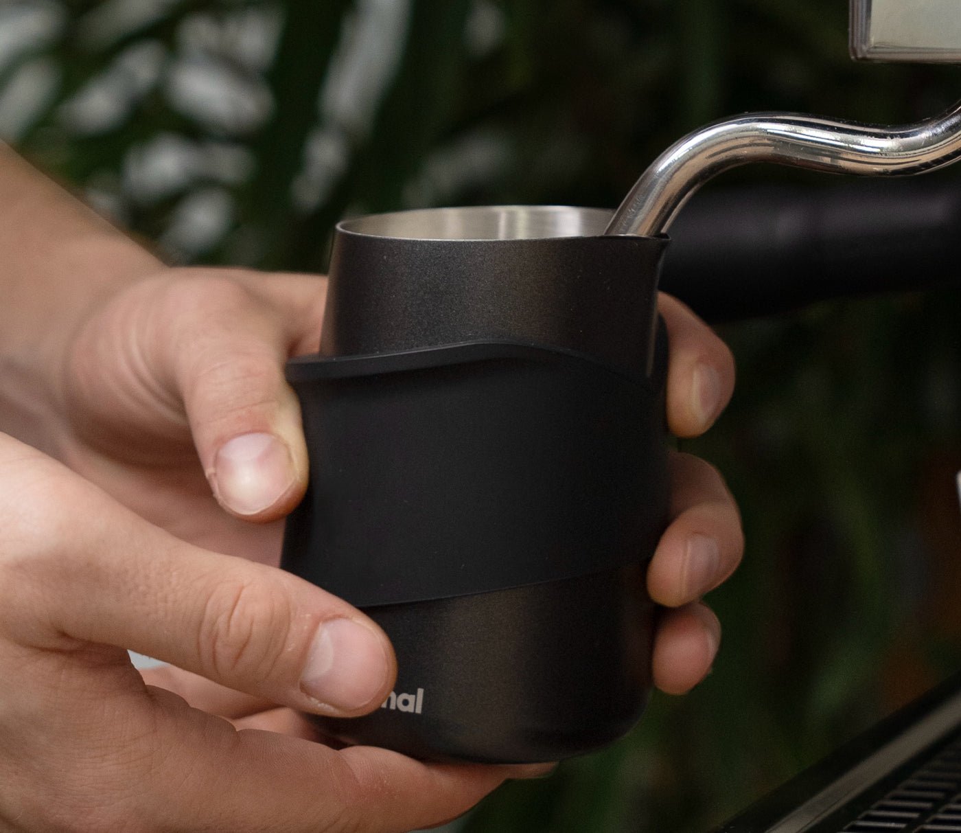 SUBMINIMAL FlowTip Jug - Threshold Coffee