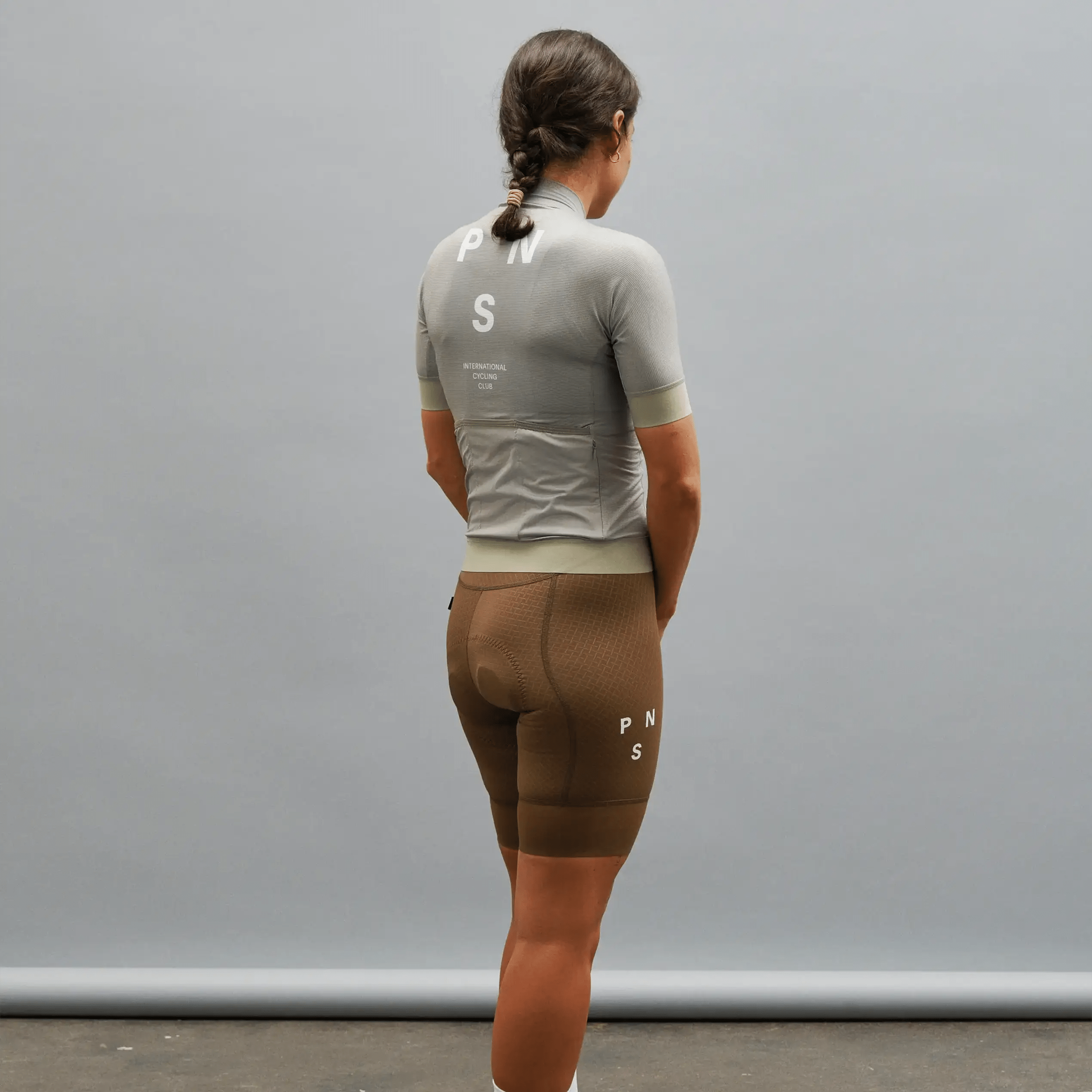 Women's Mechanism Jersey - Ash Grey – Threshold Collective Women's Mechanism Jersey - Ash Grey – Threshold Collective